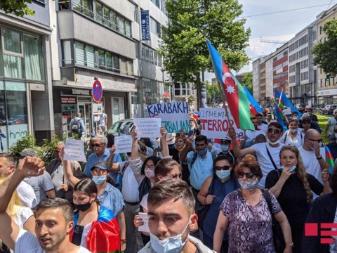 Almaniyanın Düsseldorf şəhərində Ermənistanın hərbi təxribatına etiraz - FOTO
