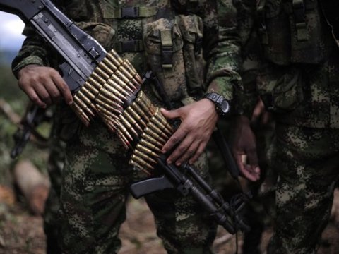Kolumbiyada naməlum silahlıların hücumu - 2 hərçi öldü, 6-sı yaralandı