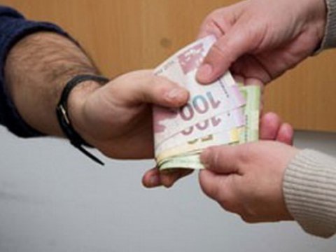Bakıda 8 500 manatlıq dələduzluq edildi