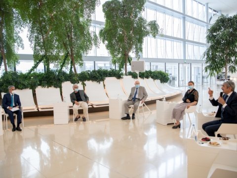 Prezidentin köməkçisi ziyalılarla görüşdü: Tovuz təxribatı müzakirə olundu