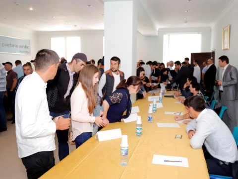 Dövlət Agentliyi 54137 nəfəri işlə təmin edib