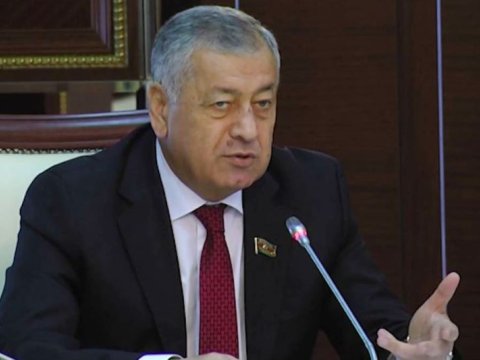 190 manat alan vətəndaşın kartı niyə bloklanmalıdır? - Deputatdan ETİRAZ