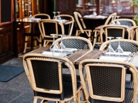Karantin qaydalarını pozan daha bir kafe aşkarlanıb