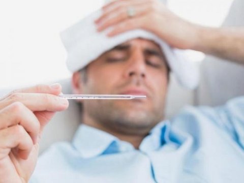 Koronaviruslu xəstə evi icazəsiz tərk etdi, ona cinayət işi açıldı 