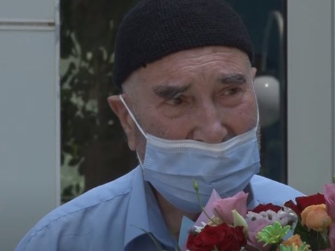 Sumqayıtda 90 yaşlı kişi koronavirusdan sağaldı 