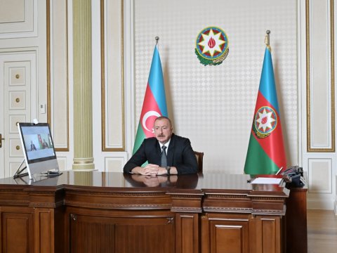 İlham Əliyev Emin Əmrullayevi Təhsil naziri təyin olunması ilə əlaqədar qəbul edib