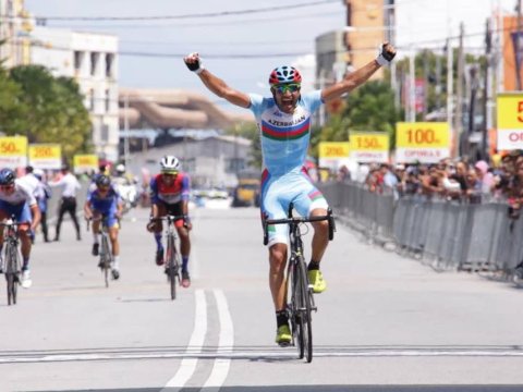 Velosipedçimiz Ukraynada çempion oldu