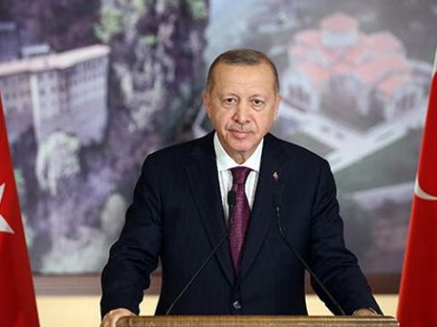 Ərdoğan: “Azərbaycanın işğal altındakı torpaqlarını azad etmək səylərinə dəstək veririk”