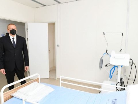 Prezident modul tipli xəstəxananın açılışında olub