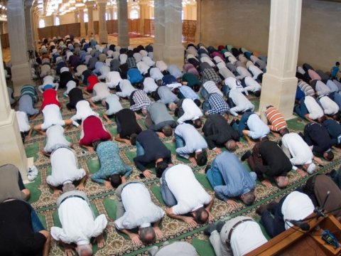 Azərbaycanda bayram namazı qılınıb