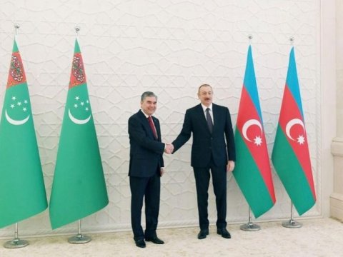 Türkmənistan Prezidenti İlham Əliyevə zəng etdi