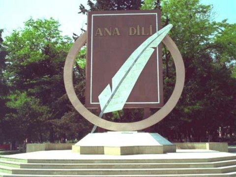 Ana dili - Firudin bəy Köçərlinin aktual məqaləsi 