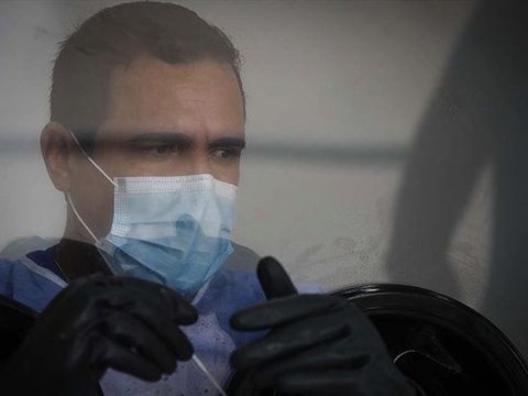 Dünyada koronavirusa yoluxanların sayı 18 milyonu keçdi