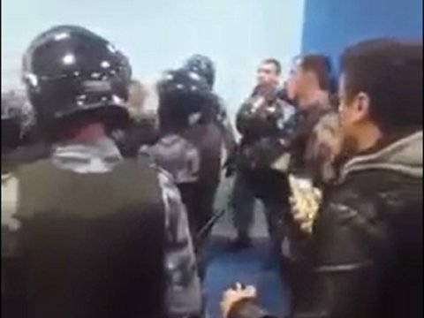 Desantçılarla Milli Qvardiyaçılar arasında dava - VİDEO
