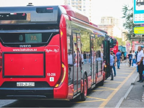 İctimai nəqliyyatın hərəkəti bərpa olundu 