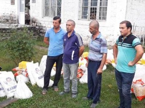  Şəkidə 360 aztəminatlı ailəyə ərzaq yardımı çatdırıldı - FOTOLAR
