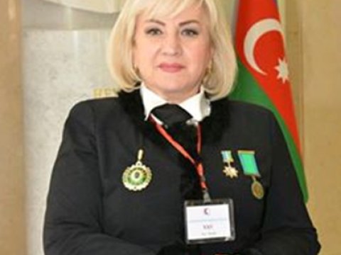 O, “yuxarıdan” göndərilib, “lap yuxarıdan!..” 