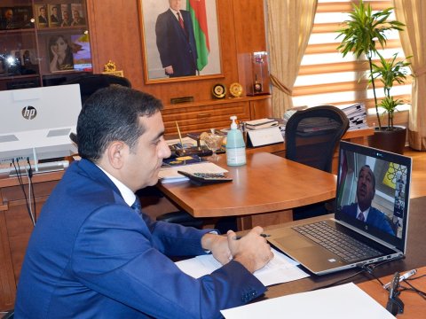 Pandemiyanın gömrük keçid məntəqələrində yaratdığı vəziyyət müzakirə olundu