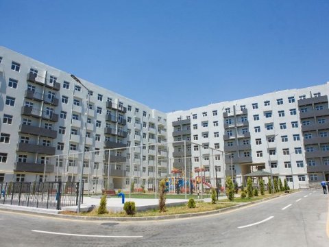 Şəhid ailələri və Qarabağ əlillərinə daha 109 mənzil verildi