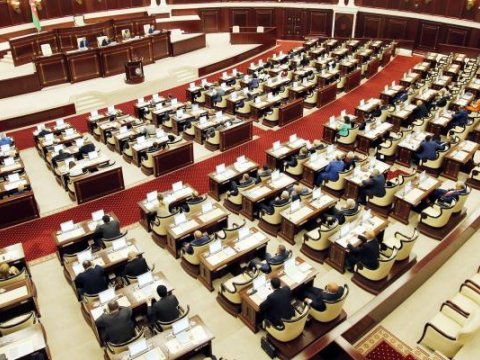 “Məşğulluq haqqında” qanuna dəyişiklik qəbul edildi  