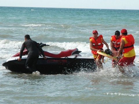 Batma təhlükəsi ilə üzləşən 5 nəfər xilas edildi