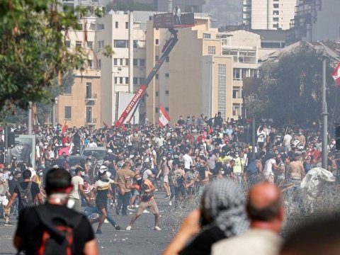 Beyrutda iğtişaşlar: xəsarət alanların sayı 728-ə çatdı