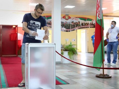 Belarusda prezident seçkiləri keçirilir