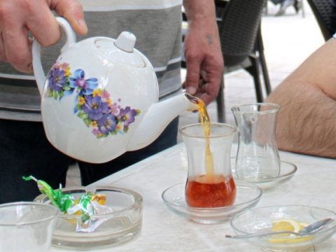 Qanunsuz işləyən çayxana aşkar edilib