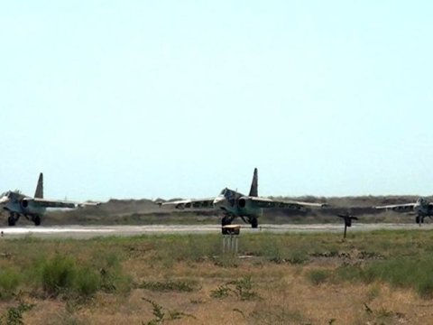 Azərbaycan və Türkiyənin qırıcıları havaya qalxdı - FOTO