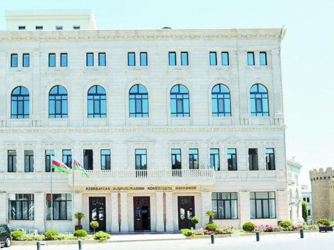 Konstitusiya Məhkəməsi əmanətlərlə bağlı QƏRAR VERDİ