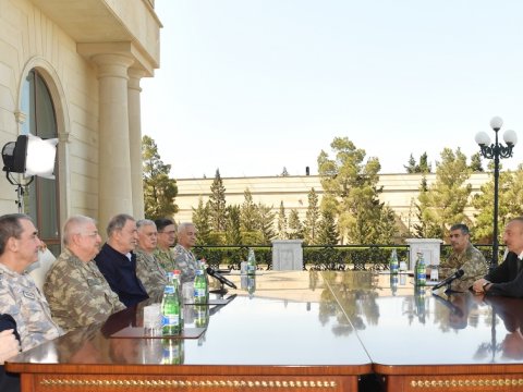 İlham Əliyev Hulusi Akarın başçılıq etdiyi nümayəndə heyətini qəbul edib