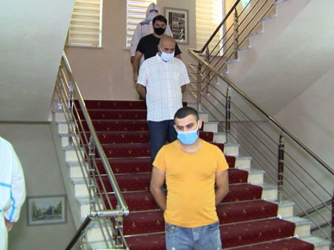 Azərbaycanda 2 koronavirus xəstəsi həbs olundu - VİDEO