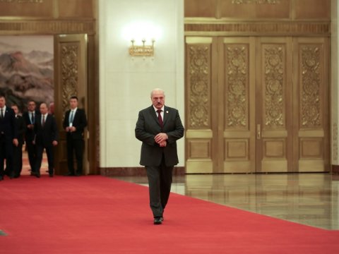 Lukaşenko: “Səlahiyyətlərimi bölməyə hazıram”