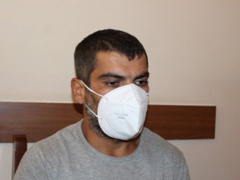 Şəkidə həmkəndlisinin əmlakını yandırdı
