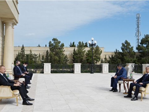 İlham Əliyev yeni səfiri qəbul etdi - FOTO - YENİLƏNİB