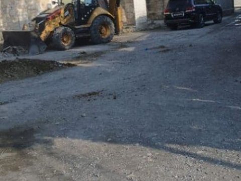 Bakıda zibilliyə çevrilən məscidin qarşısı təmizləndi - FOTO