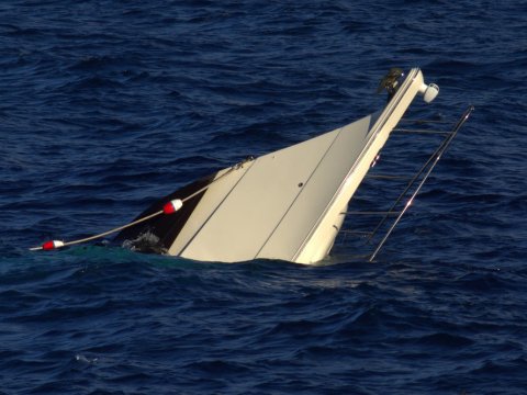 Qayıq batdı, azı 14 nəfər öldü