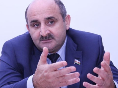 Səlahiyyət sahibləri sadə vətəndaşlara nümunə olmalıdır - Çingiz Qənizadə