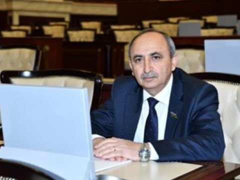 “5-ci kalon”un pusquda yatan köpəkləridir - Deputatdan qalmaqallı toyla bağlı sərt MÖVQE
