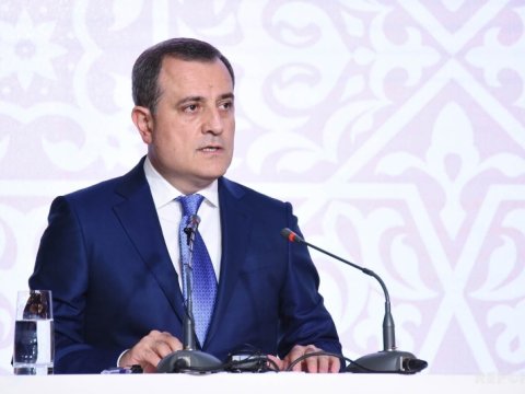 Ceyhun Bayramov Rusiyaya getdi