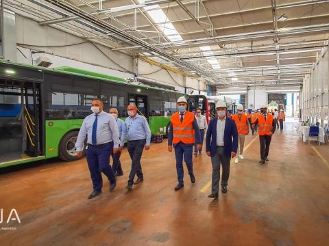 Bakıya daha 115 yeni avtobus gətirilir - FOTO