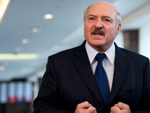 Lukaşenko HƏDƏLƏDİ: “Onlar qudurublar, biz sizə göstərəcəyik!”
