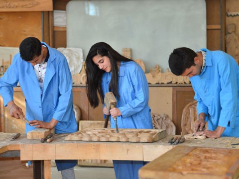 Sabah peşə təhsili müəssisələrinə sənəd qəbulu başa çatır
