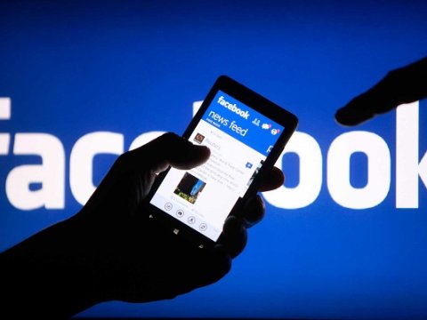 “Facebook”dan istifadəçilərə xəbərdarlıq