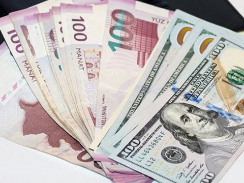 Dollar yeni günə köhnə qiymətlə başladı