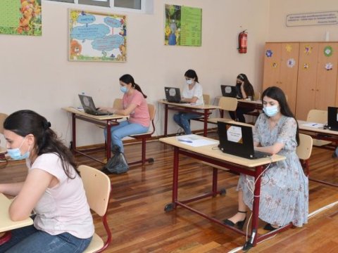 Müəllim olmaq istəyən 2396 namizəd üçün imtahan keçirilir