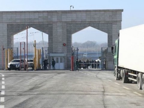 Daha 400 azərbaycanlı vətənə qayıtdı
