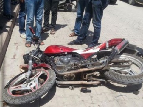 Motosiklet avtomobilə çırpıldı - sürücü öldü