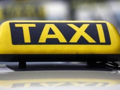Bakıda taksidə uşaq dünyaya gəlib