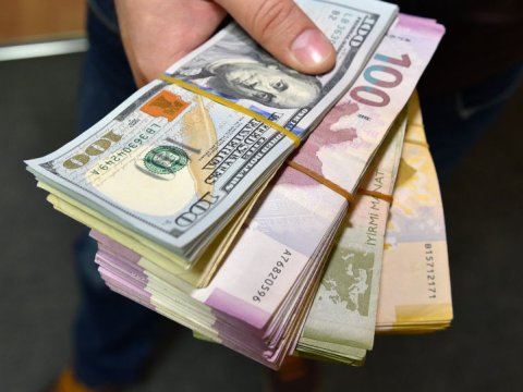 Manat və dollar yeni günə bu MƏZƏNNƏ ilə başladı